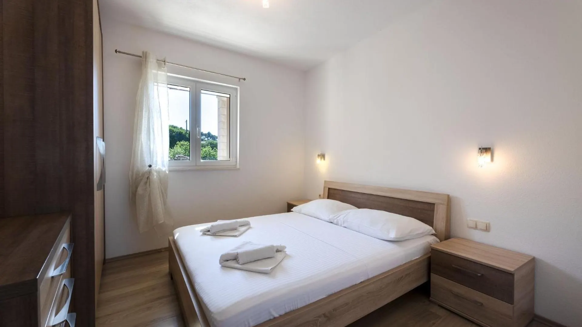 Apartments Belmat Trogir 0*,
