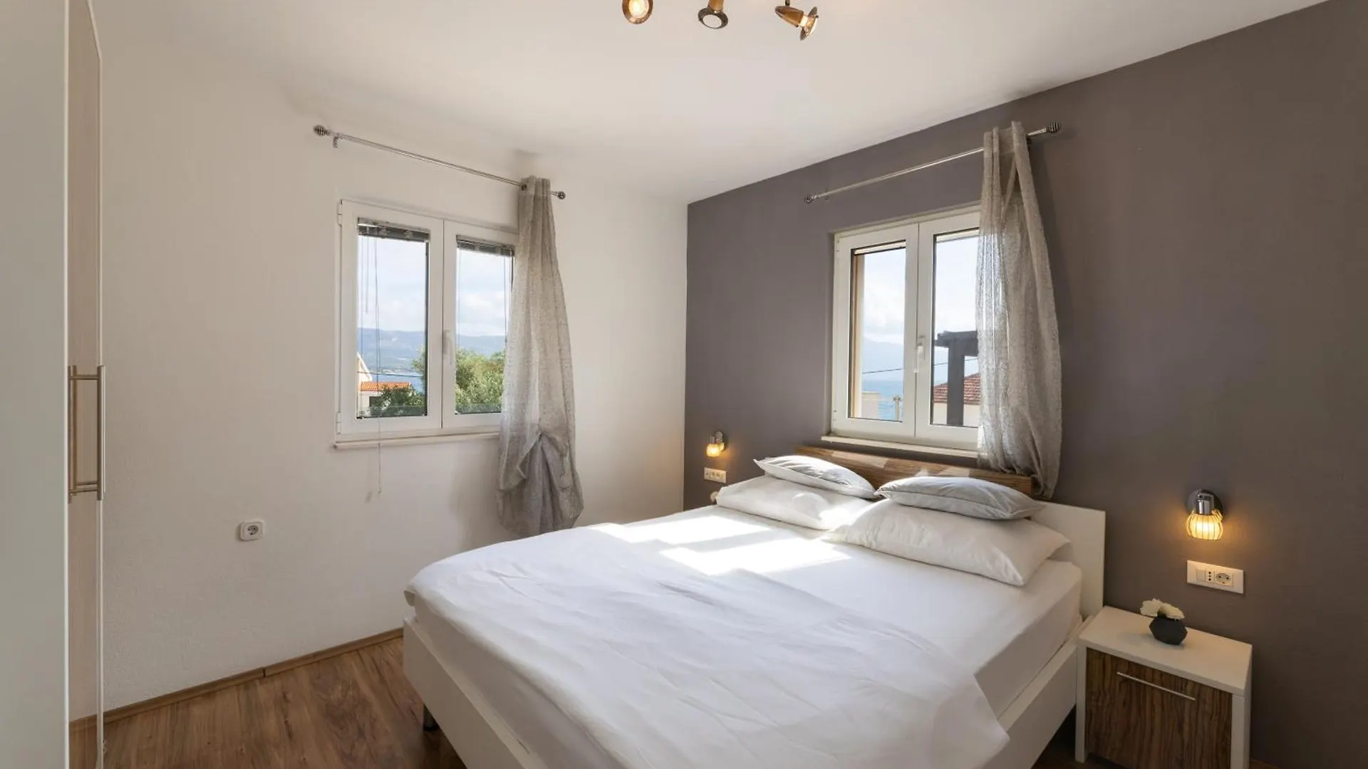 Apartments Belmat Trogir 0*,  Kroatien